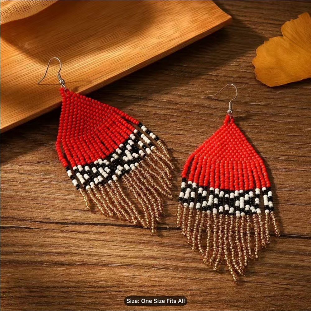 Christmas Bohemian Beaded Tassel Hook Earrings NWOT